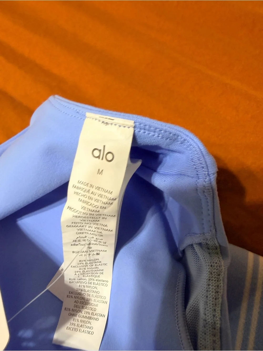 ALO Yoga bnwt alo